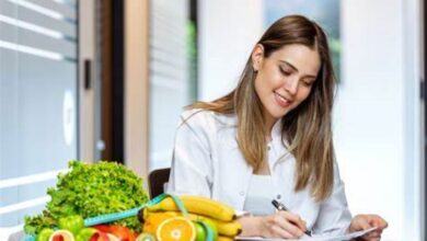 Personalized nutrition plans address specific health goals and lifestyles.